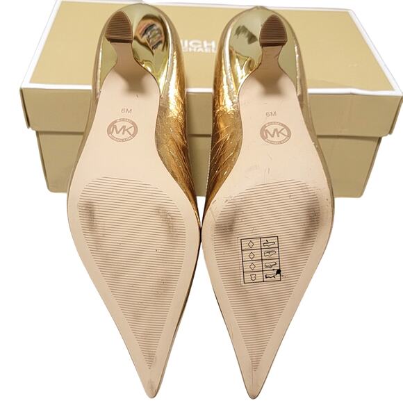 Michael Michael Kors Women Luna Mid Pump Heels Size US 6M Pale Gold Leather - Picture 4 of 5